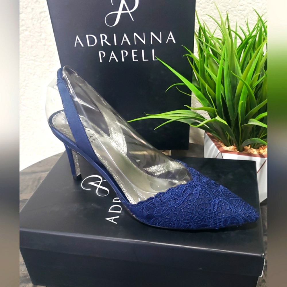FLASH SALE⚡️NIB Adrianna Papell Hallie